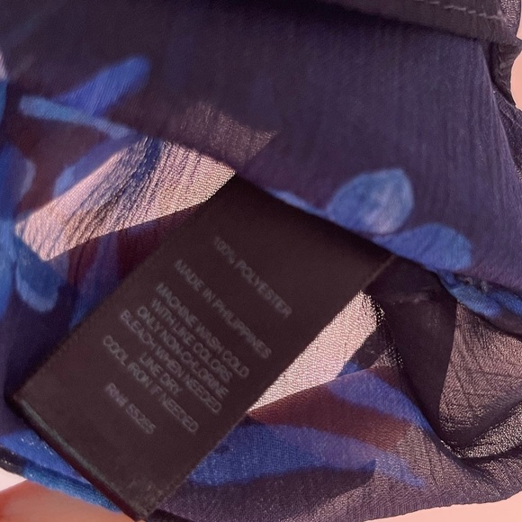 ❤️ 🆕 EXPRESS Blouse Floral Blue Sheer Dolman Sleeve Blue floral blouse XS - Picture 12 of 14